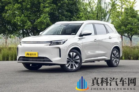 又一中型插混SUV加入价格战，续航230公里+四驱+大饼轮毂-2