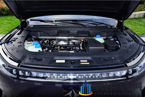 家用SUV怎么选?试驾东风奕派2026款eπ008五座版,值得买吗?-1