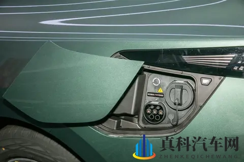 解读星纪元ES纯电版Max：20万级纯电轿车的智能化新标杆-2