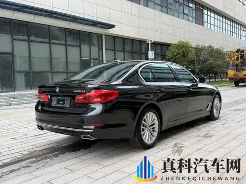 20万拿下行政级座驾,20款宝马525Li豪华一手车-3