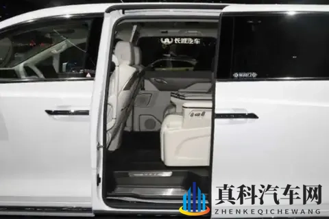 奶爸的“移动客厅”真香：当魏牌高山7遇到二胎家庭的全场景挑战-2