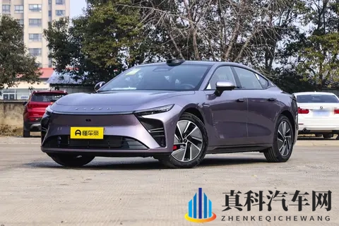 综合续航1645km，云台底盘+黄金增程动力，星纪元ES产品力如何？-2