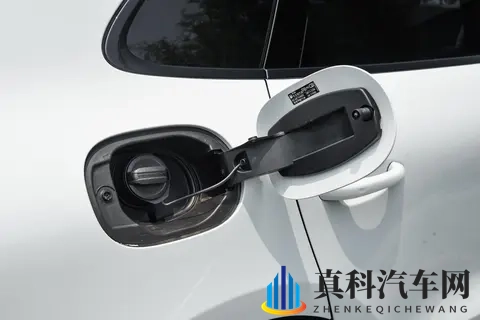 保时捷 Macan 20T 实测分析:油耗数据与驾驶感受的双重呈现-2