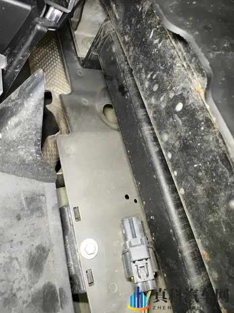 48万多拿下陆地猛虎,一手准新路虎揽胜运动版-2