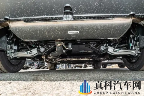 帮朋友选车，我和他试驾了深蓝S09和领克900，到底谁更适合家用？-1