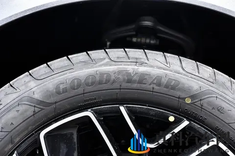 阿维塔07 2026款来了，入门即满配，20万买头等舱-3