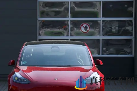 巨大vⅰdous娇小性HD：高清巨屏对比娇小画面，极致视觉体验-1