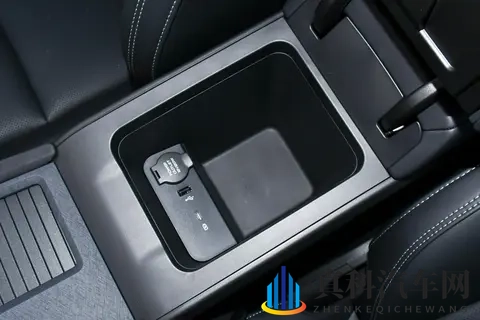 第三代领克03进阶上市,限时权益价1038万元起,家用香吗?-1