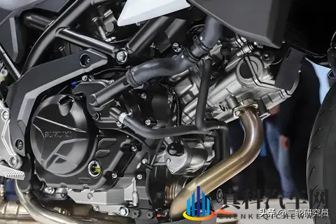 摩旅新手必看!SV-7GX的5个关键配置解析-1