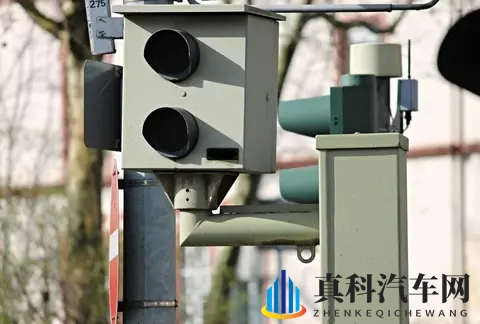 测速照相机只是生财机器，加拿大正在拆除-2