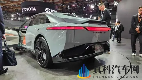 触屏可滑移、配燃油+插混动力可选，全新一代卡罗拉有哪些看点？-3