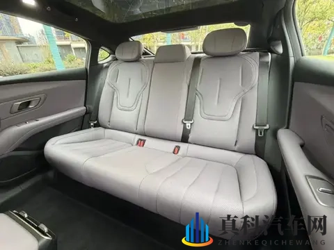 不到14万可买,标配百万底盘+激光雷达,这台央企新车太炸裂了!-2