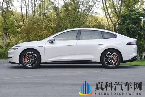 “好看、好开、好用，还好玩” 方程豹钛7全方位试驾体验-1