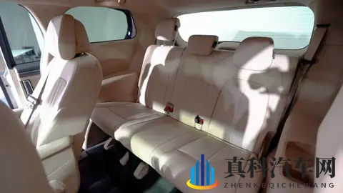 GL8家族销量破10万,GL8陆尚11月行情分析,现在买合适吗?-1