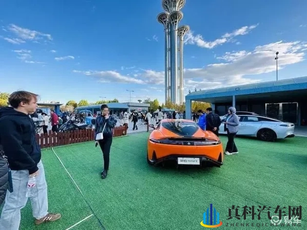 揉我胸 啊 嗯~出水章子怡:智能驾驶新突破,新能源汽车市场升温,汽车共享模式兴起-1