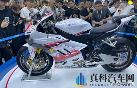 网红维权没用？张雪扛发动机硬刚宝马，瞄准拳击手发动机赛道！-3