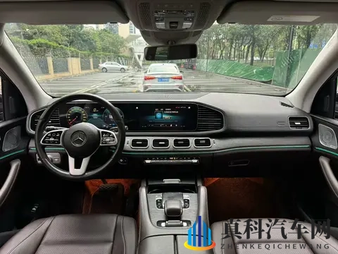20款奔驰GLE450，三年折损近半，39万多开回家香不香？-3