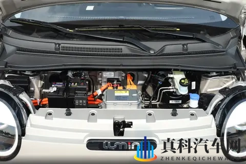 26款长安Lumin上市,5万出头配宁德时代电池,上下班代步可以考虑-3