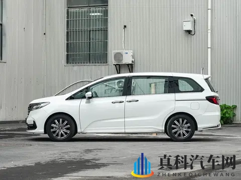 这款日系MPV售价很亲民，配大空间+20L混动，乘全家舒适出行首选-2
