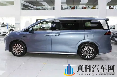 比亚迪夏降价了，家庭用户乐了，行业慌了-2