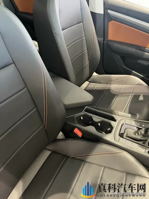 2026款宝来看见年轻人心坎里去了，真能杀出血路吗-1