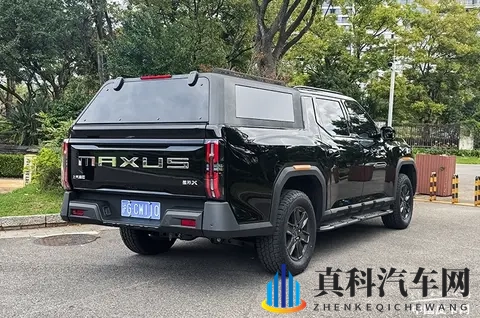 少妇XXX：风华正茂女性XXX的故事-1