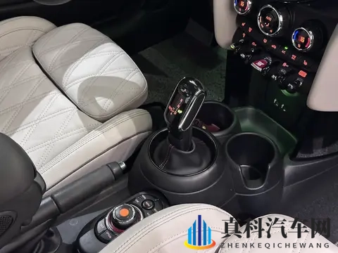 178万,圆你个性座驾梦——准新MINI COOPER S艺术家-3