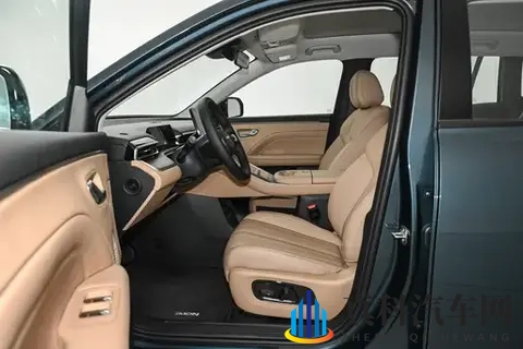 12万级SUV！标配大6座+双独悬，还有超长续航，AION i60香不香？-1