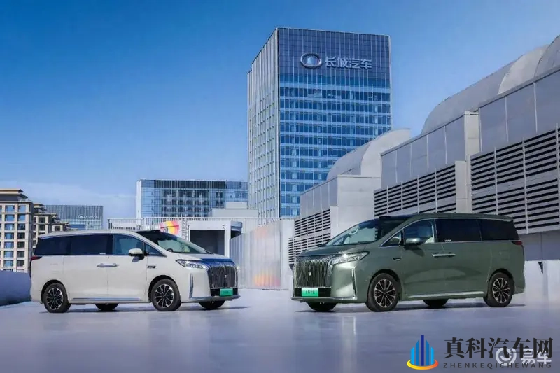 魏牌冯复之：看埃尔法的人必看“高山”丨人汽-1