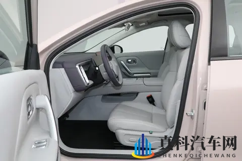 10 万级纯电轿车选车指南：零跑 B01 2025 款 550 激光雷达版深度解析-2