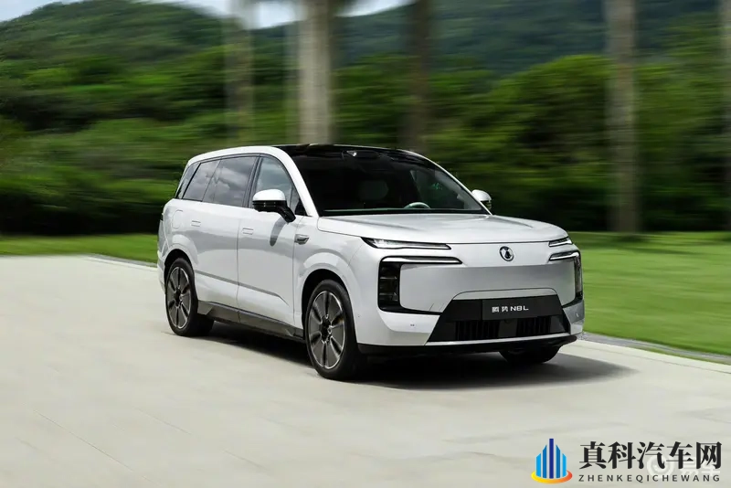 比大哥便宜七八万,一篇文看懂,腾势N8L的性价比有多高?-1