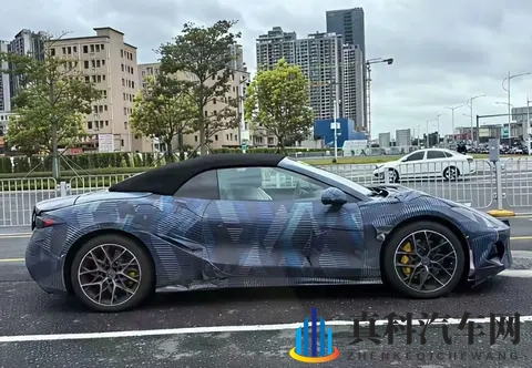 中国人的敞篷车终于来了 从腾势Z看国产车敢不敢跟世界比一比-2