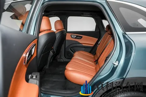 1059万起!第五代瑞虎8开启预售,双前脸设计+2825mm轴距-3