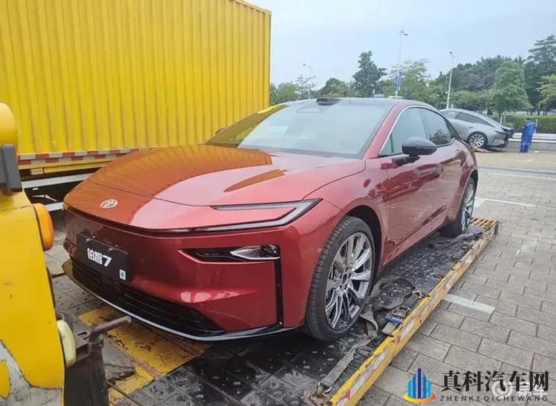 2025广州车展探馆：广汽丰田铂智7量产版车展将首发亮相-1