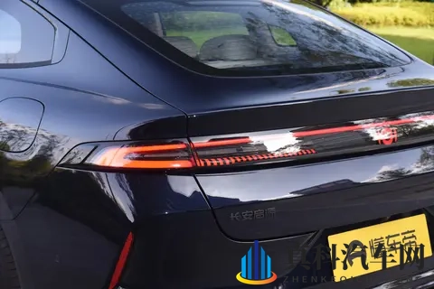 北京现代首款纯电SUV，续航722公里，售11.98万起-1