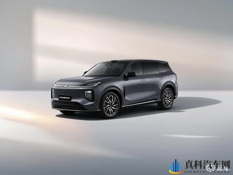 长安启源Q07天枢智能激光版 VS 比亚迪宋L DM-i-1