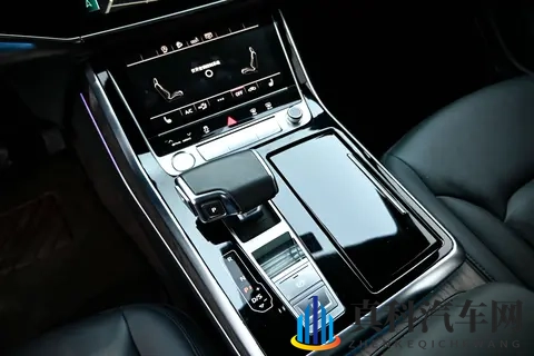 20款奥迪Q7黑武士,准新二手三十多万,奶爸座驾新选择?-2