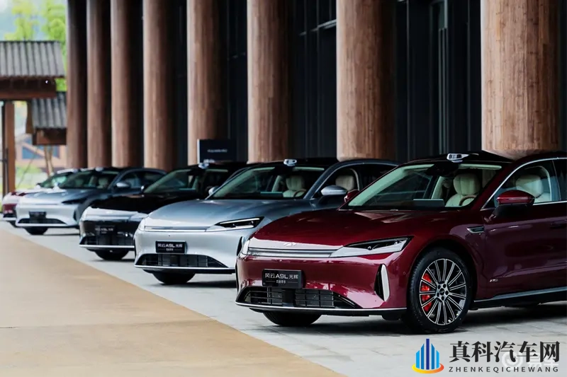 风云A9L光辉版全球上市,奇瑞高端化战略再进一步-1