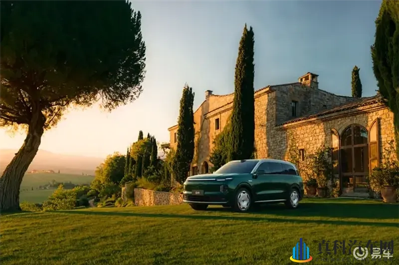 零跑D19首秀!费翔站台,这波「百万级体验」赚麻了!-1