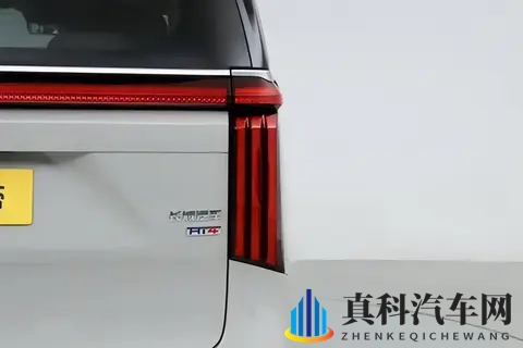 四驱+激光雷达,这台国产MPV真有点狠!-3