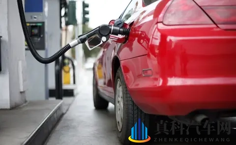 燃油车退场？别急，它只是在换个“活法”-3