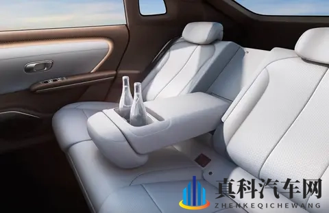 产品力全面越级，启源A06有望真正激活10-15万新能源市场-3