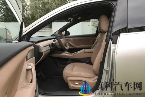 3 分钟换电 + 719% 保值率!乐道 L60 藏着多少惊喜-3