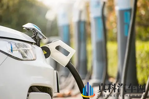 2032年电动汽车半导体市场达到574亿美元-2