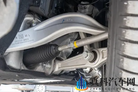 深度解析红旗H9版本差异,潜在用户该怎么选?-1