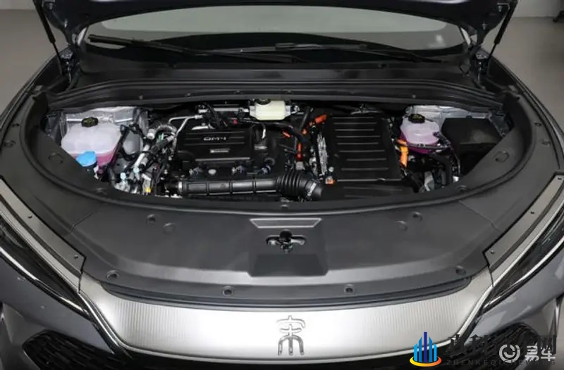 按摩店勾搭漂亮女技师：按摩场所与美女技师间的非正式交往-1