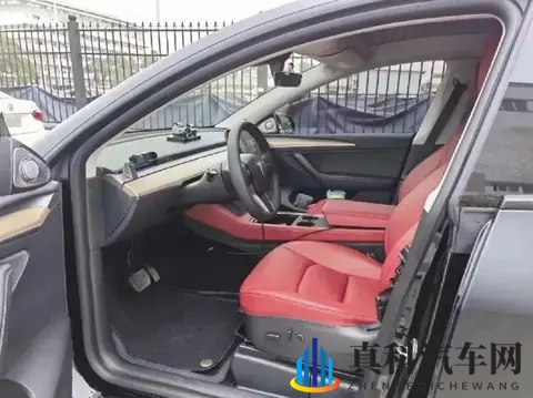 体验特斯拉Model Y 5天后，我还是选了燃油车：适合家人的才是最好-2