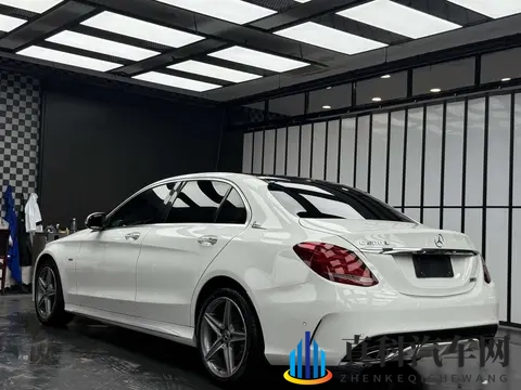 13万多拿下奔驰C级，18年7万公里，豪华座驾轻松拥有-3