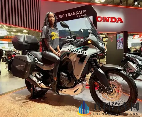 本田再秀三缸增压车型,CB1000GT正式亮相-1