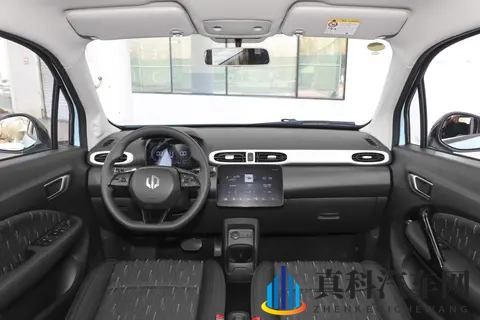 6万级纯电代步车，续航403km，支持快充，零跑T03值得买吗？-2